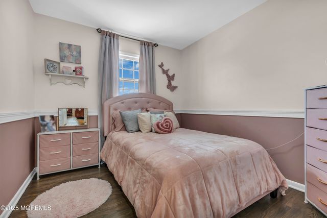 8 Leocadia Court, Hazlet, NJ 07730