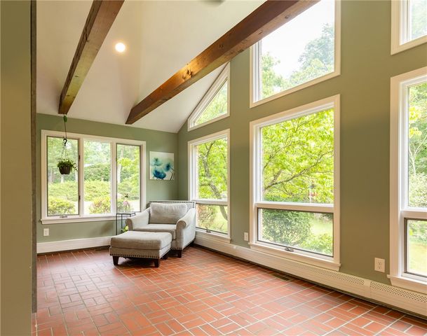 20 Lincoln Drive, North Smithfield, RI 02896