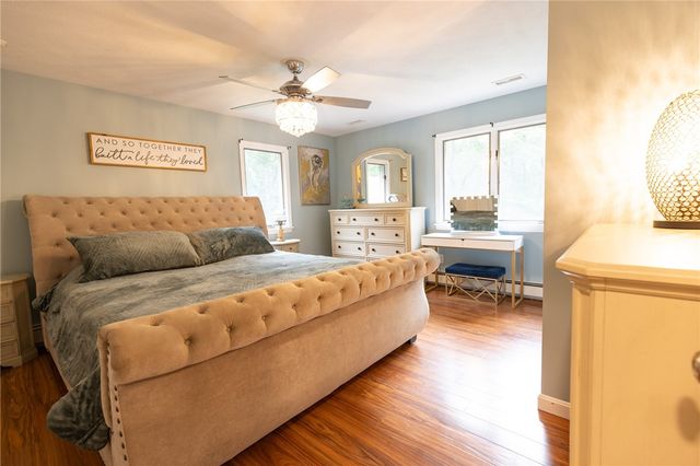 20 Lincoln Drive, North Smithfield, RI 02896
