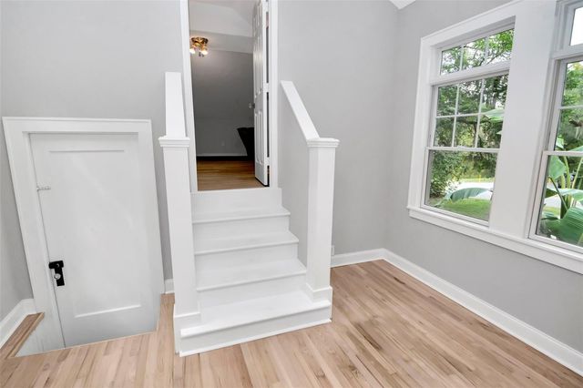 1003 E CLIFTON STREET, Tampa, FL 33604