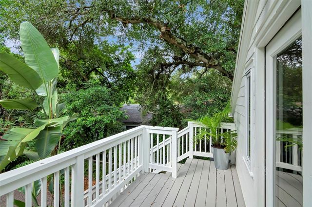 1003 E CLIFTON STREET, Tampa, FL 33604