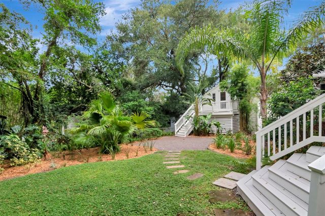 1003 E CLIFTON STREET, Tampa, FL 33604