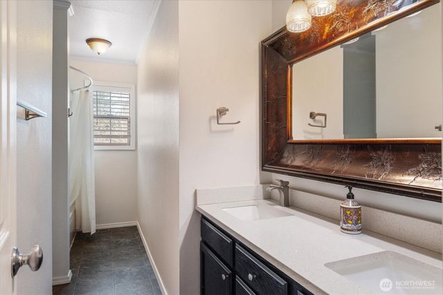 17018 45th Street E, Lake Tapps, WA 98391