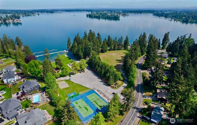 17018 45th Street E, Lake Tapps, WA 98391