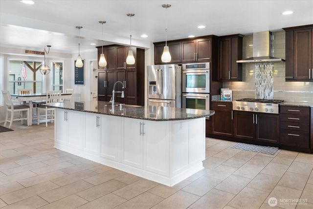 17018 45th Street E, Lake Tapps, WA 98391