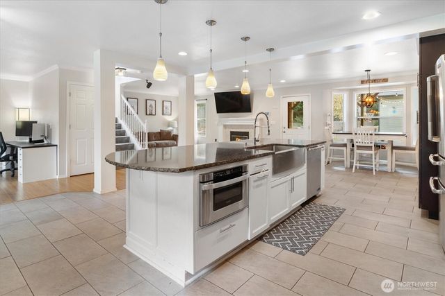 17018 45th Street E, Lake Tapps, WA 98391