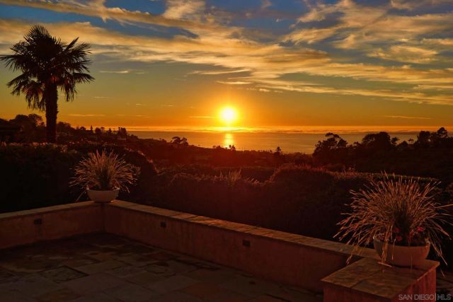 6984 Via Estrada, La Jolla, CA 92037