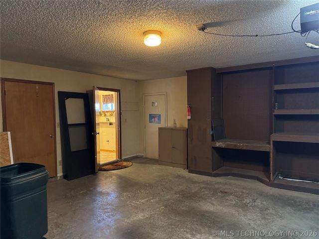 500 Garden Lane, Mcalester, OK 74501