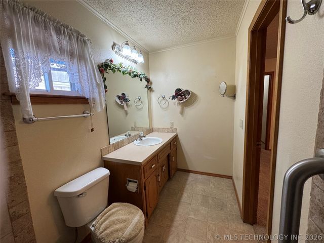 500 Garden Lane, Mcalester, OK 74501