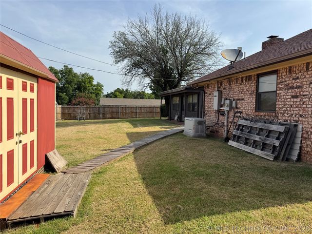 500 Garden Lane, Mcalester, OK 74501