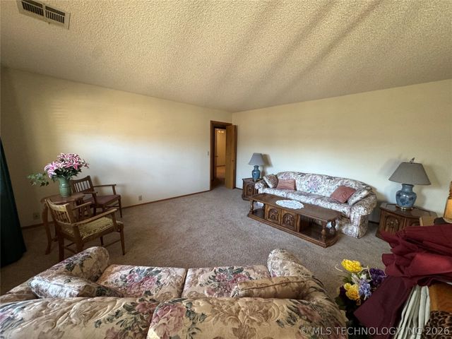 500 Garden Lane, Mcalester, OK 74501