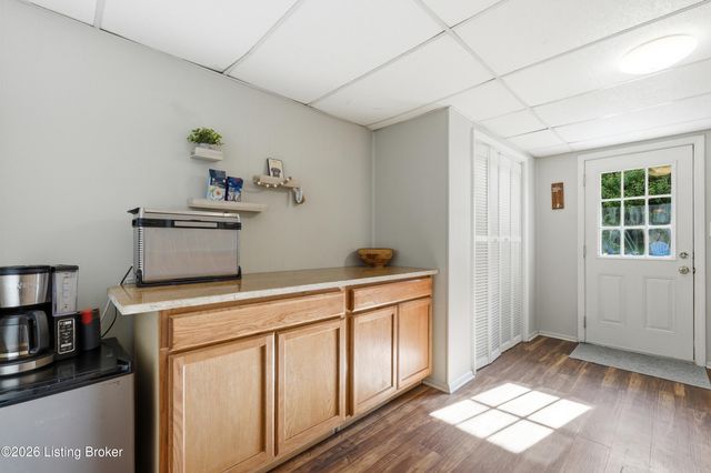 2619 Merhoff St, Louisville, KY 40217