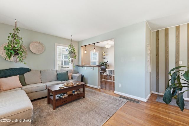 2619 Merhoff St, Louisville, KY 40217