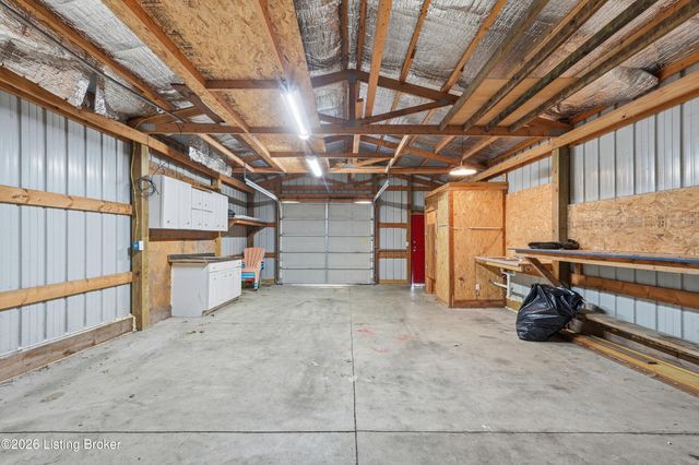 2619 Merhoff St, Louisville, KY 40217