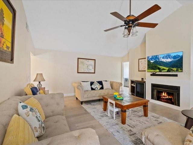 10903 LANDON LANE, Tampa, FL 33635