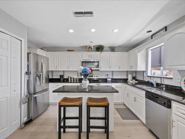 10903 LANDON LANE, Tampa, FL 33635