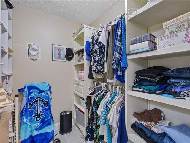 10903 LANDON LANE, Tampa, FL 33635