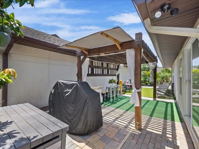 10903 LANDON LANE, Tampa, FL 33635