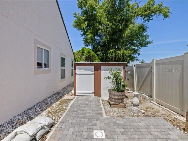 10903 LANDON LANE, Tampa, FL 33635
