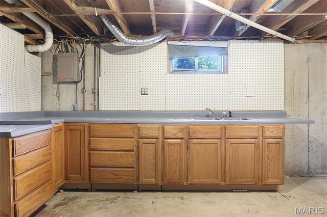 419 Woodbridge Drive, St Charles, MO 63303