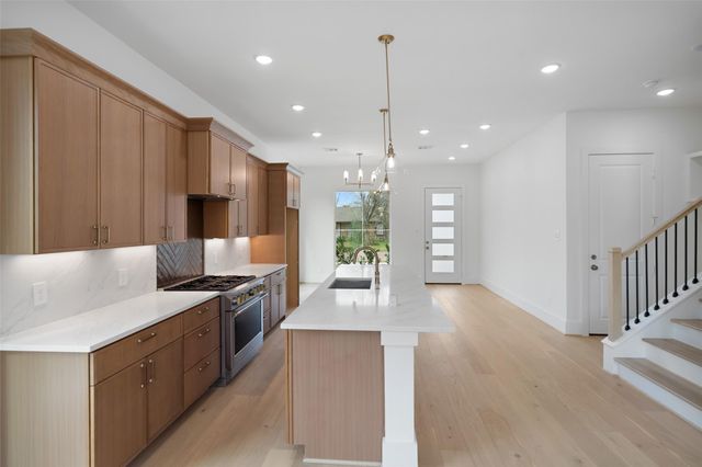 8521 Friendship Road, Houston, TX 77080