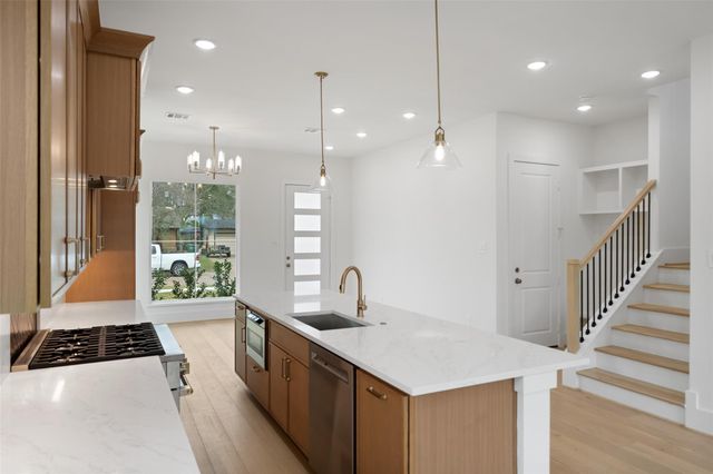 8521 Friendship Road, Houston, TX 77080