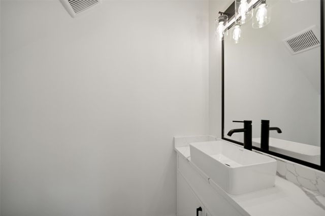 8521 Friendship Road, Houston, TX 77080