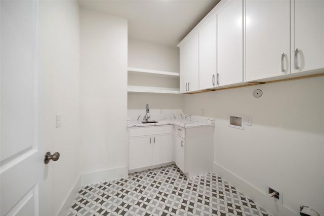 8521 Friendship Road, Houston, TX 77080