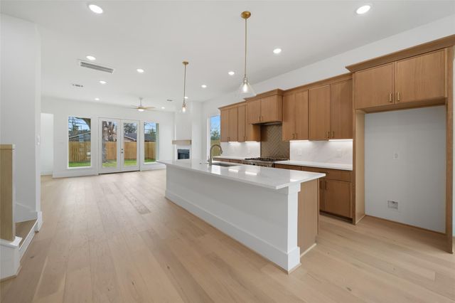 8521 Friendship Road, Houston, TX 77080