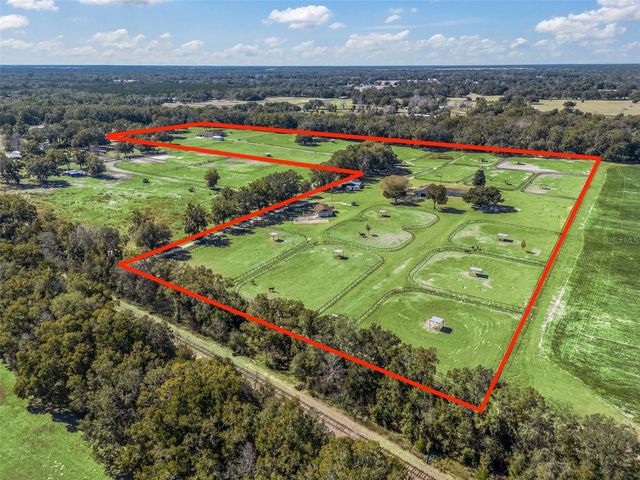 19331 E LEVY STREET, Williston, FL 32696