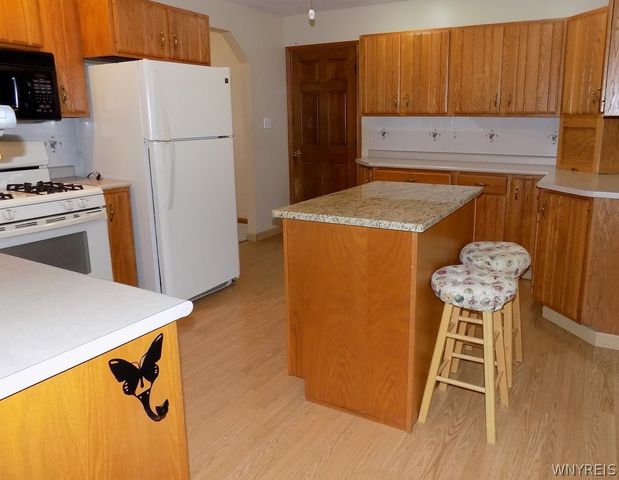 315 Desmond Drive, Tonawanda, NY 14150