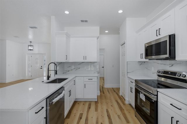 11277 FOOL DUCK AVENUE, Weeki Wachee, FL 34613