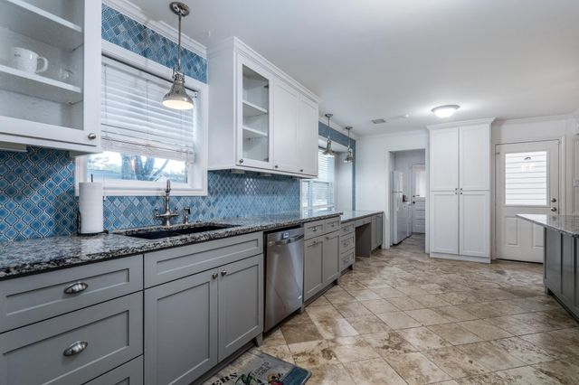 12107 Westmere Drive, Houston, TX 77077