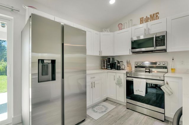 2532 NW 34th Avenue, Okeechobee, FL 34972