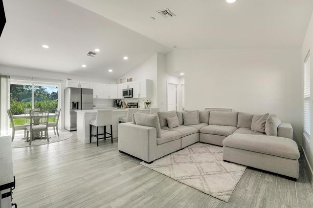 2532 NW 34th Avenue, Okeechobee, FL 34972