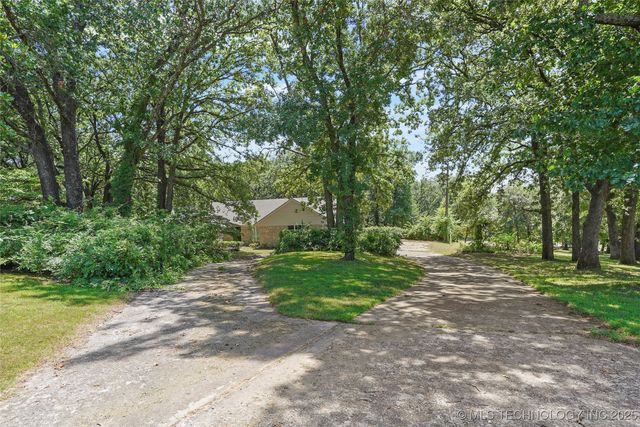 3740 E 104th Street, Tulsa, OK 74137