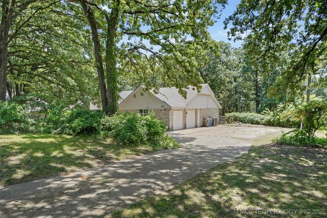 3740 E 104th Street, Tulsa, OK 74137