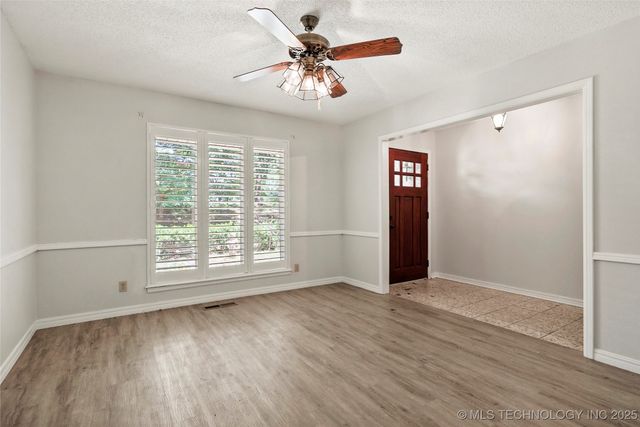 3740 E 104th Street, Tulsa, OK 74137