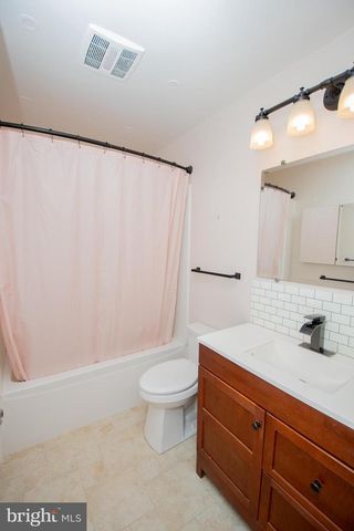 8165 W LINE RD, Delmar, DE 19940