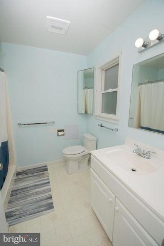 8165 W LINE RD, Delmar, DE 19940