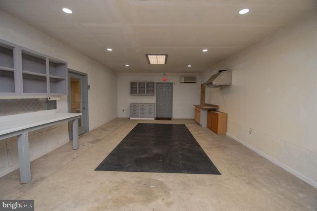 8165 W LINE RD, Delmar, DE 19940