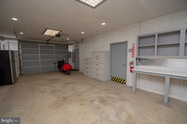 8165 W LINE RD, Delmar, DE 19940