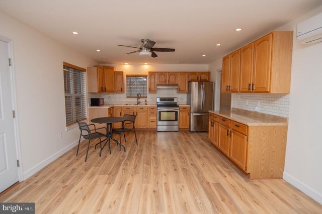 8165 W LINE RD, Delmar, DE 19940