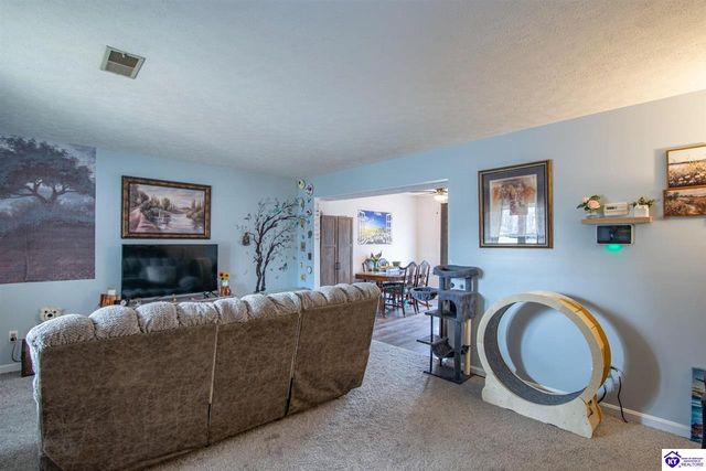 2630 Lake Road North, Radcliff, KY 40160