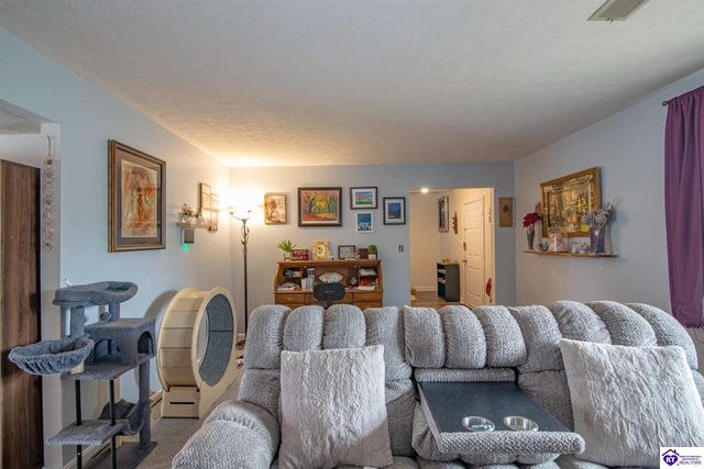 2630 Lake Road North, Radcliff, KY 40160