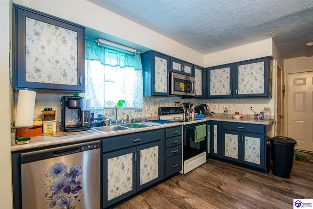 2630 Lake Road North, Radcliff, KY 40160