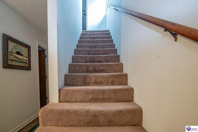 2630 Lake Road North, Radcliff, KY 40160