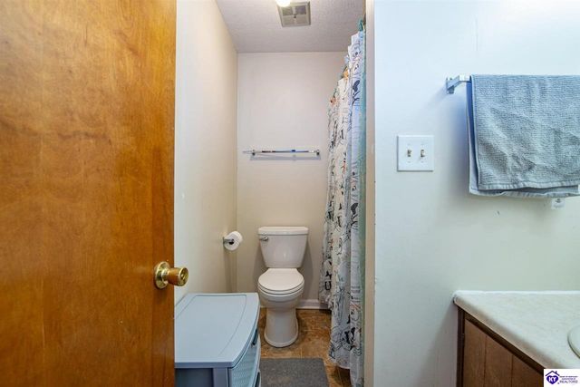 2630 Lake Road North, Radcliff, KY 40160