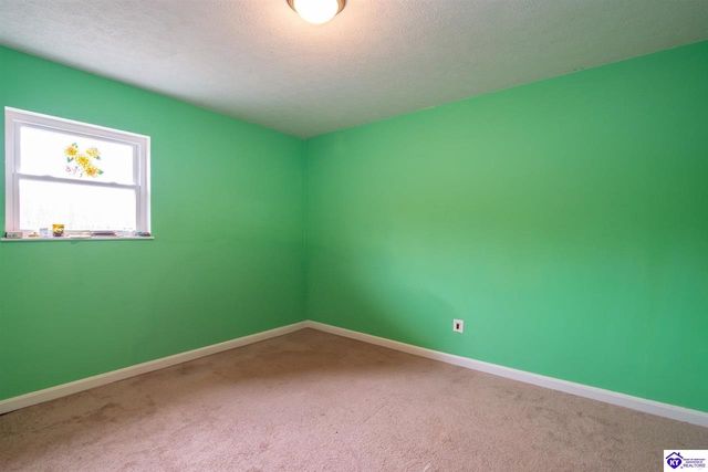 2630 Lake Road North, Radcliff, KY 40160