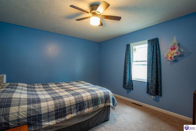 2630 Lake Road North, Radcliff, KY 40160